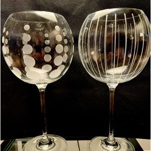 Mikasa Cheers Pattern Balloon Wine Glasses